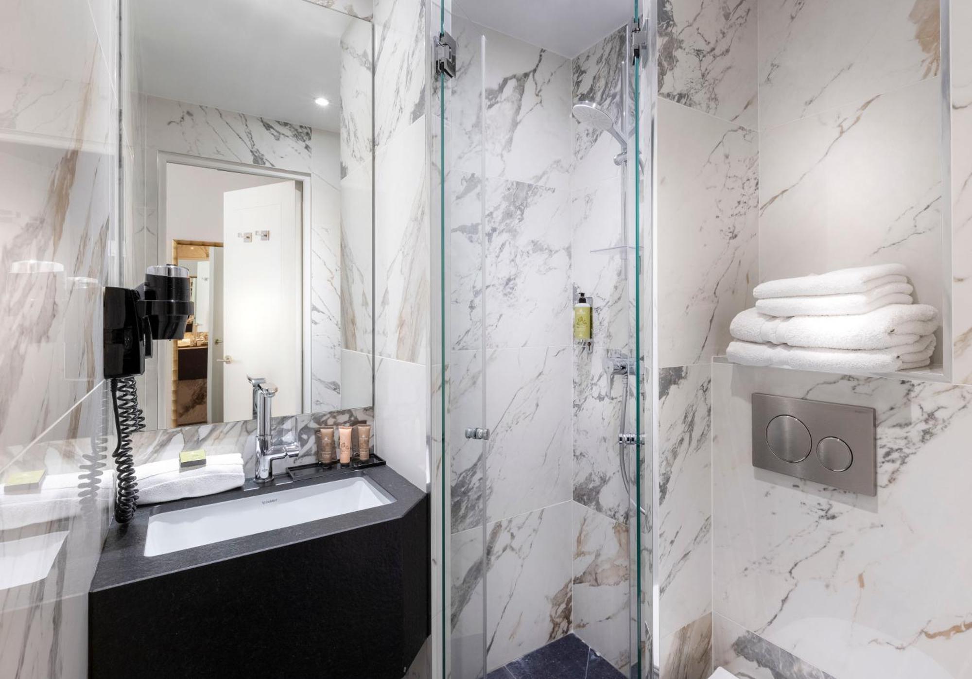 Du Bois Champs-elysees 3* Parijs